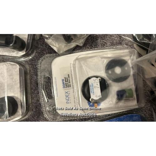 817 - X13 VARIOUS INDEX MARINE WATERPROOF PLUGS & SOCKETS