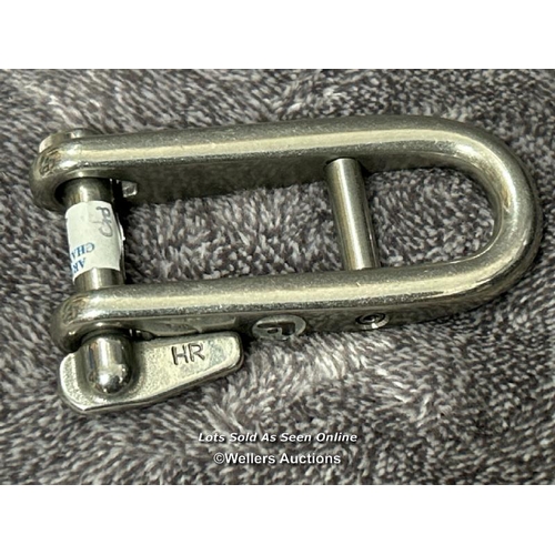 876 - WICHARD KEYED HALL YARD SHACKLE