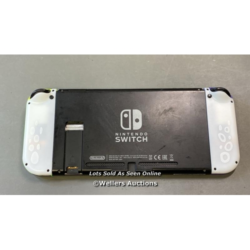 9590 - NINTENDO SWITCH / HAC-001 / SN: XKJ70067870465 / NON NINTENDO JOYCONS / RESTORED TO FACTORY DEFAULTS