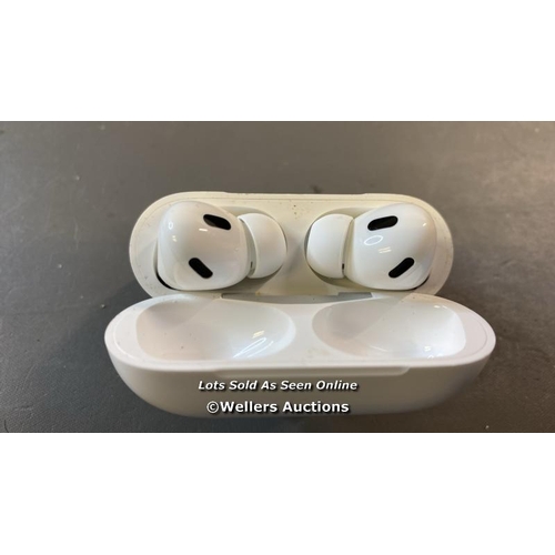 9595 - APPLE AIRPODS / PRO 2ND GEN / A2700 (2022) / SN: HXH43TX41V / BLUETOOTH CONNECTION TESTED