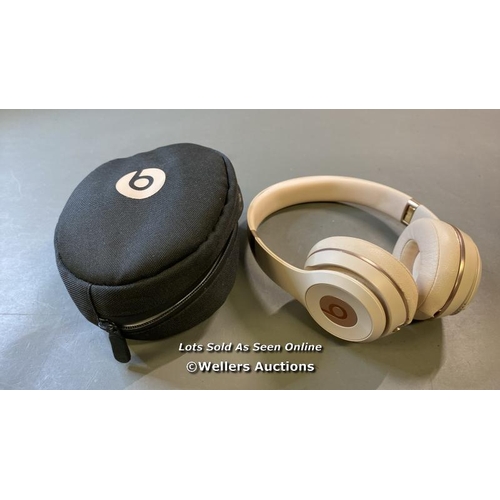 9689 - APPLE BEATS SOLO3 WIRELESS ON-EAR HEADPHONES MODEL A1796