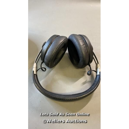 9697 - SENNHEISER MOMENTUM HEADPHONES