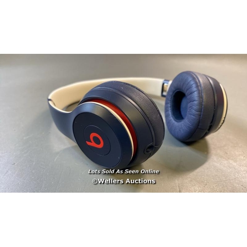 9704 - X1 APPLE BEATS SOLO3 WIRELESS ON-EAR HEADPHONES MODEL A1796