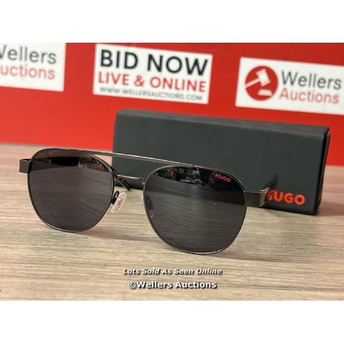 194 - HUGO MENS SUNGLASSES / APPEARS NEW OPEN BOX / E8