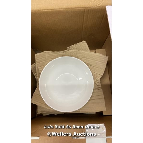 210 - MIKASA SWIRL PORCELAIN DINNERWARE SET, 24 PIECE / MINIMAL SIGNS OF USE / E10