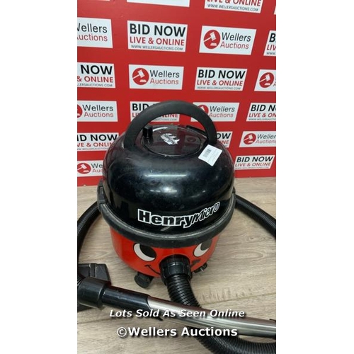 49 - HENRY MICRO HI-FLO VACUUM CLEANER / POWERS UP / SIGNS OF USE / P6