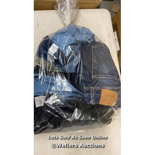 628 - BAG OF JEANS INCL. LEVI'S