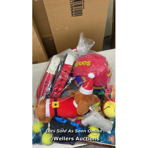 662 - BAG OF TOYS