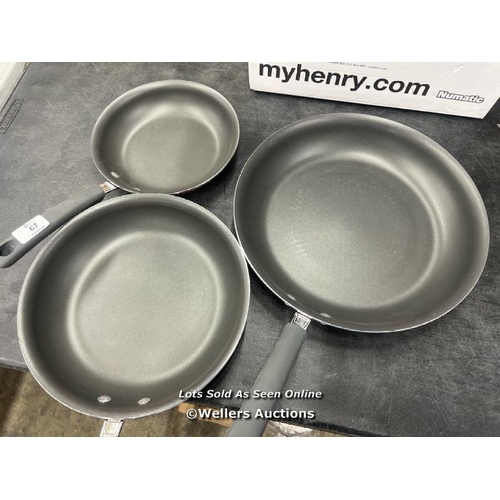 67 - TRAMONTINA FRYING PAN 3PK (20CM, 25CM & 30CM) / MINIMAL SIGNS OF USE / A43