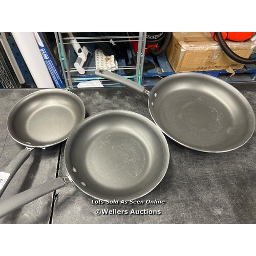 69 - TRAMONTINA FRYING PAN 3PK (20CM, 25CM & 30CM) / MINIMAL SIGNS OF USE / A44