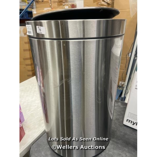 70 - EKO STAINLESS STEEL SEMI-ROUND MOTION SENSOR BIN - 47L / SIGNS OF USE / P13