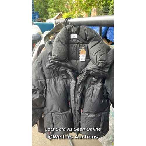 888 - THE NORTH FACE PRE-OWNED JACKET SIZE M