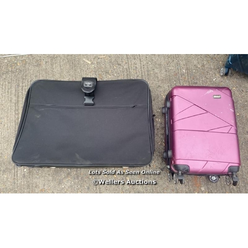 941 - X2 PRE-OWNED SUITCASE INCL. KONO