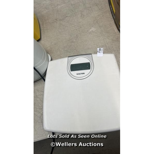 7186 - 4 X TOASTERS AND 1 X SCALES / ALL SHOWING SIGNS OF USE  / GE