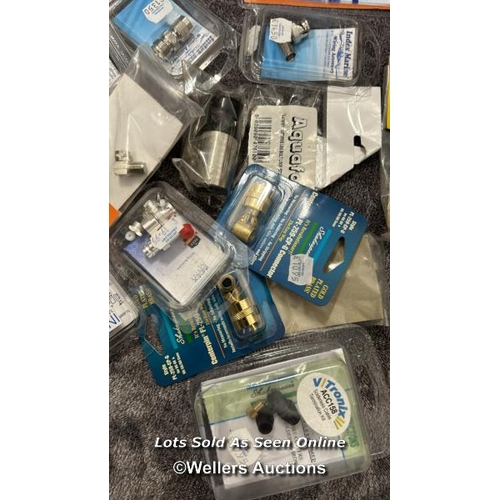 903 - ASSORTED NEW BOATING ITEMS INCLUDING CABLE CONNECTORS AND LIGHT BULBS