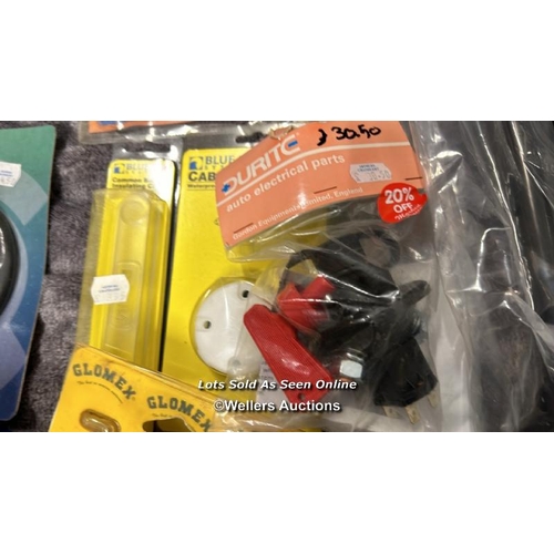 916 - LARGE SELECTION OF NEW MARINE SUNDRIES INCLUDING LIGHTS, PLASTIMO RIGGING SCREW COVERS, MASTHEAD MOU... 