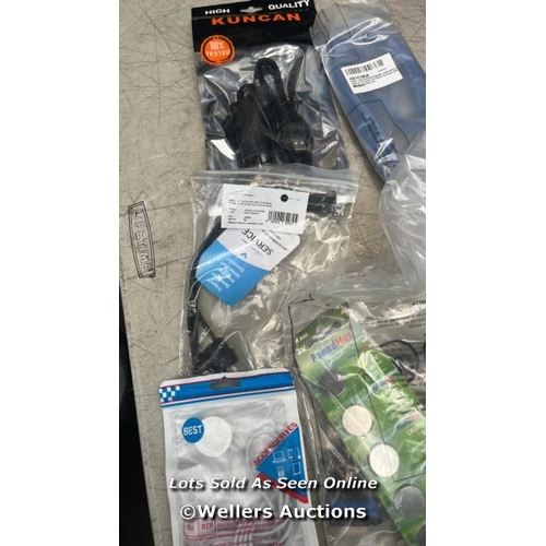 7505 - 5X ASSORTED CABLES INC. SCART, HDMI AND SMART WATCH / H8