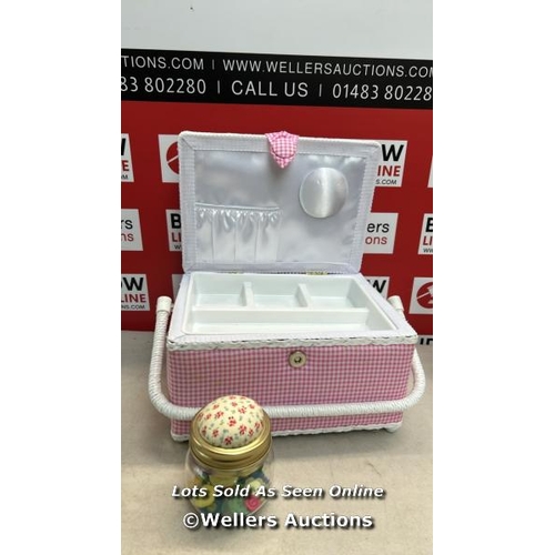 7619 - SEWING BOX / S47