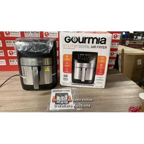 4002 - GOURMIA 6.7L DIGITIAL AIR FRYER / POWERS UP / SIGNS OF USE / W1