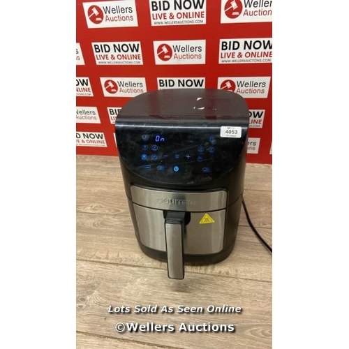 4053 - GOURMIA 6.7L DIGITIAL AIR FRYER / POWERS UP / MINIMAL SIGNS OF USE / A41