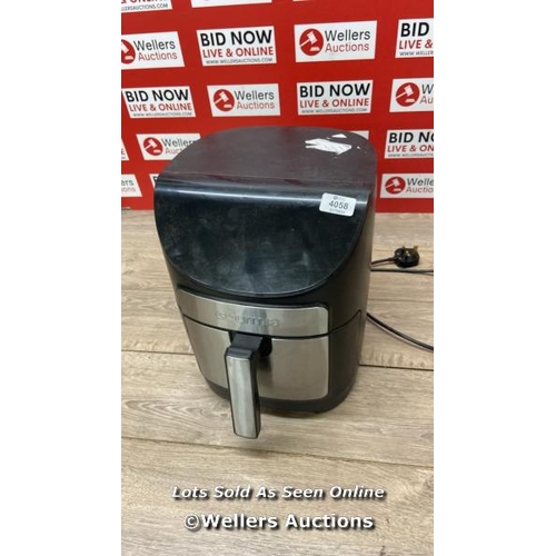 4058 - GOURMIA 6.7L DIGITIAL AIR FRYER / POWERS UP / MINIMAL SIGNS OF USE / ERROR CODE / WONT START / A41