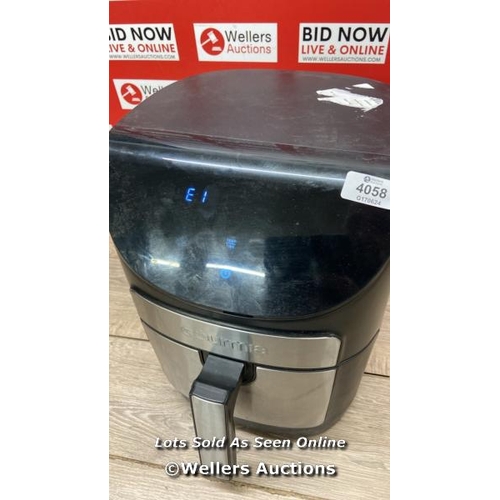 4058 - GOURMIA 6.7L DIGITIAL AIR FRYER / POWERS UP / MINIMAL SIGNS OF USE / ERROR CODE / WONT START / A41