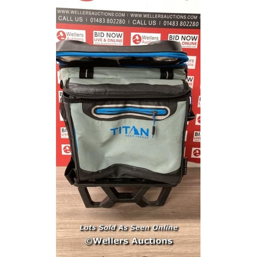 4059 - TITAN 22.5 LITRE 60 CAN COOLER WITH ALL TERRAIN CART / SIGNS OF USE / P5