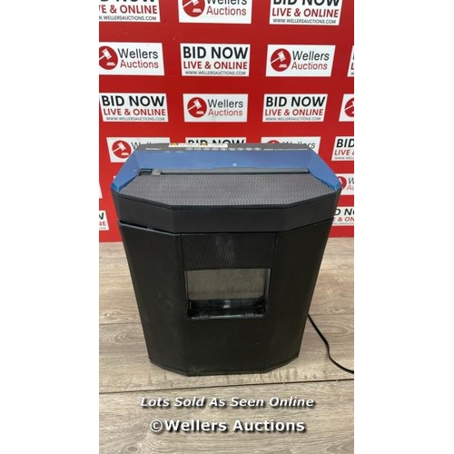 4082 - ROYAL 1005MC MICRO-CUT 10 SHEET SHREDDER / POWERS UP / PAPER JAMMED / A43