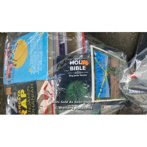 4439 - BAG OF PRE-OWNED BOOKS [0]