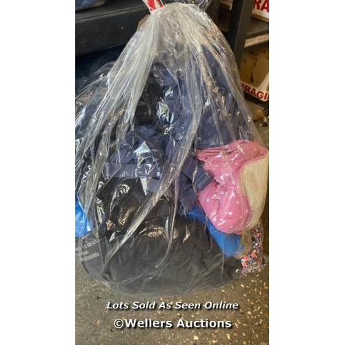 4476 - BAG OF PRE-OWNED MAINLY CHILDREN CLOTHING [0]