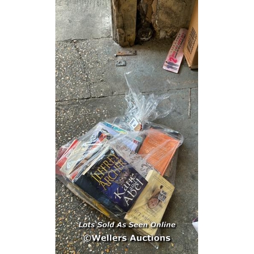 4498 - BAG OF PRE-OWNED BOOKS [0]