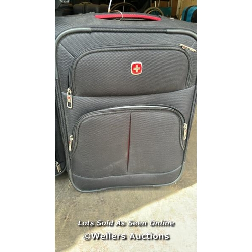 4575 - X2 PRE-OWNED SUITCASE INCL. WENGER [0]