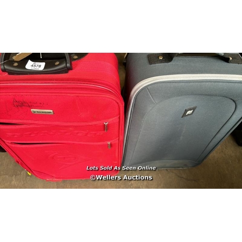 4578 - X2 PRE-OWNED SUITCASE INCL. DUNLOP [0]