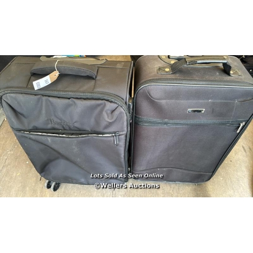 4583 - X2 PRE-OWNED SUITCASE INCL. IT LUGGAGE [0]