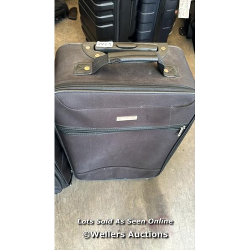 4583 - X2 PRE-OWNED SUITCASE INCL. IT LUGGAGE [0]