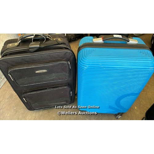 4584 - X2 PRE-OWNED SUITCASE INCL. FLYLITE [0]