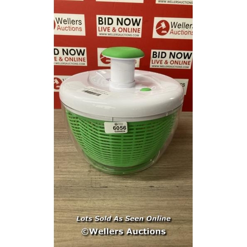 6056 - FARBERWARE PUMP ACTIVATED SALAD SPINNER / MINIMAL IF ANY SIGNS OF USE / F13