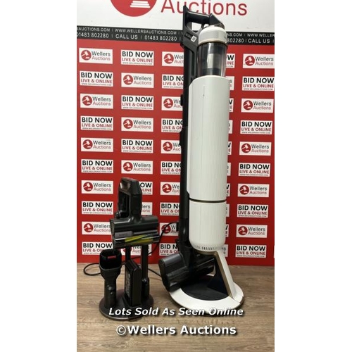 6088 - SAMSUNG BESPOKE JET PET VACUUM / SOME SIGNS OF USE / POWERS UP AND APPEARS FUNCTIONAL / SEE IMAGES /... 