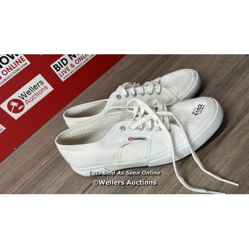 6162 - PRE-OWNED SUPEGRA WHITE TRAINERS / UK 8.5 (APPEARS IN GOOD CONDITION) / F9