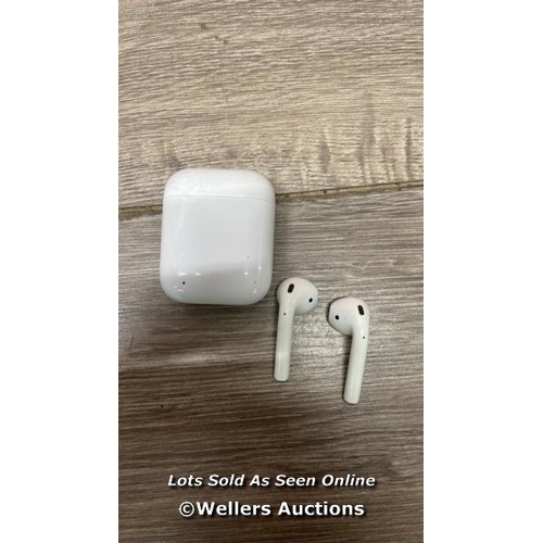 6208 - APPLE AIRPODS / A1602 / SN: GN1C2RPJLX2Y / BLUETOOTH CONNECTION TESTED  / D9