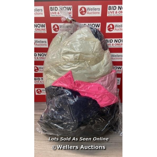 6299 - BAG OF PRE OWNED COATS AND JACKETS