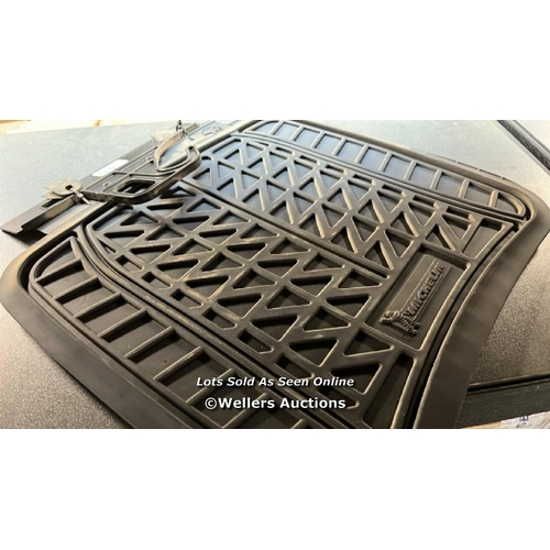 6617 - 2X MICHELIN CAR MATS, APPEARS NEW