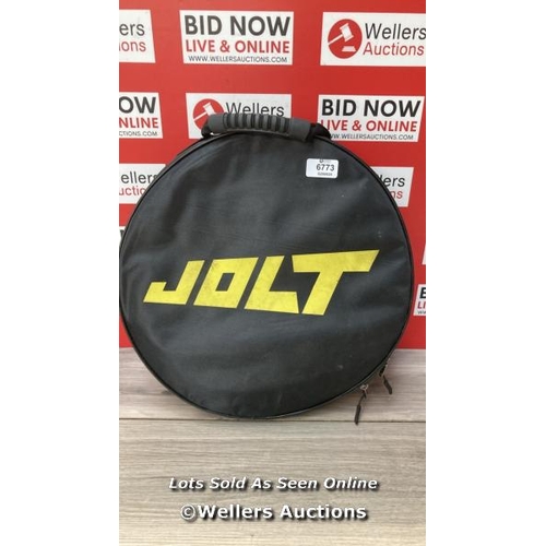 6773 - JOLT EV CHARGING PACK / SIGNS OF USE / E65