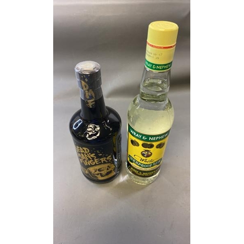 9520 - X1 NEW DEAD MAN'S FINGER SPICED RUM 37.5% VOL. 700ML AND X1 NEW WRAY & NEPHEW WHITE OVERPROOF RUM 63... 