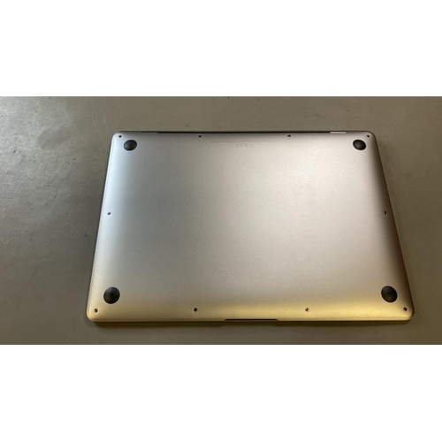 9715 - X1 APPLE MACBOOK AIR 13