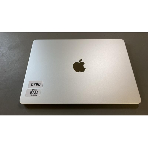 9722 - X1 APPLE MACBOOK AIR 13