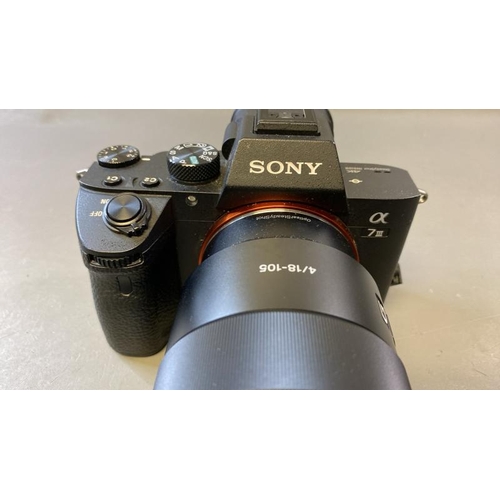 9873 - X1 SONY ALFA 7 III CAMERA MODEL ILCE-7M3 INCL. SONY LENS MODEL SELP18105G, CAMERA FRAME MOUNT AND CA... 