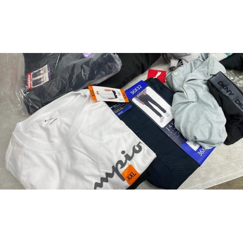 8288 - GENTS NEW CLOTHING INCL. CHAMPION, PUMA, JACHS, UNDER AMROUR AND MORE / MIXED SIZES / B12