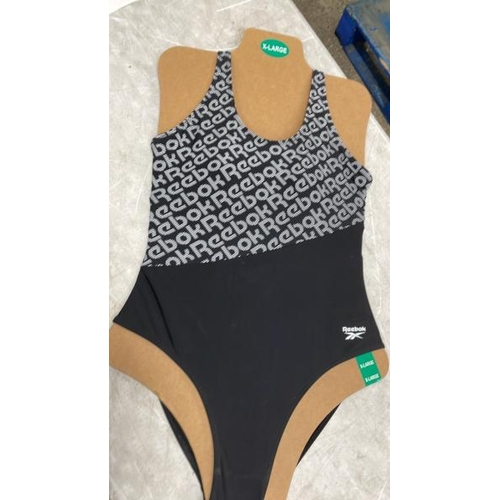 8323 - LADIES NEW REEBOK SWIM SUIT / XL / A3