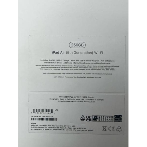 8523 - IPAD AIR WIFI 256 MME63B/A / POWERS UP / ICLOUD UNLOCKED / SIGNS OF USE / IN VERY GOOD COSMETIC COND... 